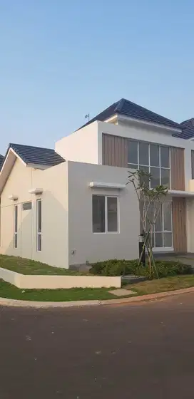 SEWA MURAH DI PARAMOUNT PETALS UNIT HOEK, 3 KAMAR TIDUR, TERMASUK AC