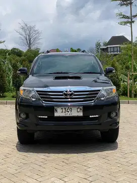 TOYOTA FORTUNER 2.5 G MT