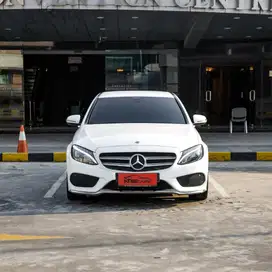 MERCEDES BENZ C200 AMG LINE 2.0 AT 2018 PUTIH