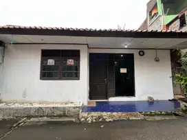 Disewakan Rumah 3KT + 1 KM