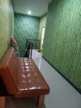 Disewakan Ruko Strategis Kawasan Penduduk Di Gunung Batu Pasteur