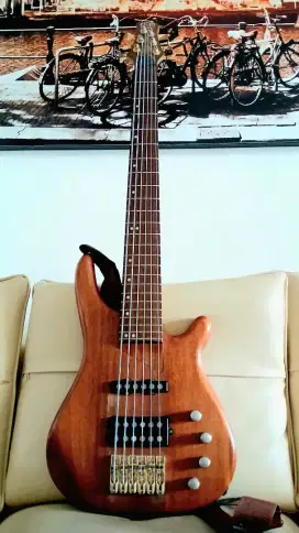 6 STRING BASS J&D BROTHERS