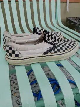 Sepatu Vans slip on checkerboard