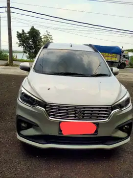 Dijual Mobil Ertiga GX Tahun 2021 Abu-Abu Metalik