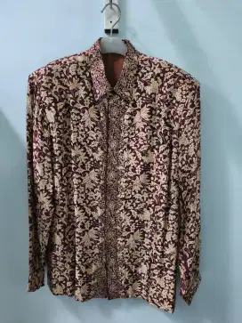 Kemeja batik lengan panjang