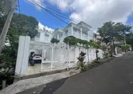 Rumah Mewah Hunian Eklusif Harga Murah Jarang Ada di Pondok Hijau.
