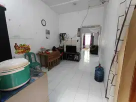Rumah Siap Huni + Garasi dan Lokasi Strategis di Cikupa, Tangerang