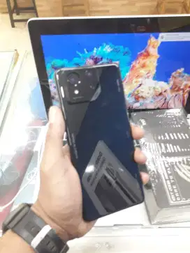 Asus rog 8 12/256