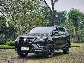 KM.28.RB|RASA BARU| FORTUNER GR SPORT 2.8 AT 2023 HITAM PERFECT !!