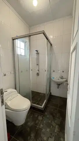 Dijual Rumah Gandeng Unit B, Cluster Taman Spain By Rumah Chinida