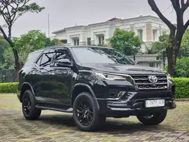 KM.28.RB|FULL ORI| FORTUNER GR SPORT 2.8 AT 2023 HITAM RASA BARU !!