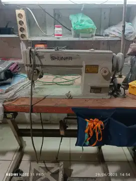 Mesin jahit merk Shunfa