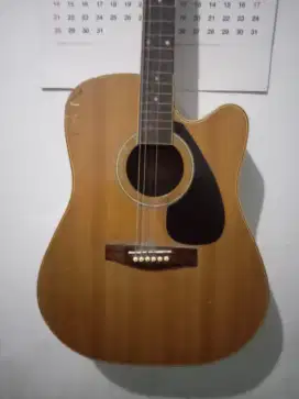 Di jual gitar akustik merk rock x 777