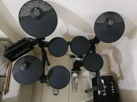 Yamaha DTX 452K