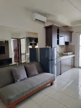 Dijual Apartemen 2 Kamar Medit 2 Full Furnished Lantai Rendah