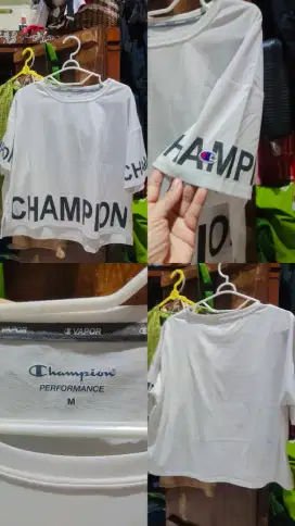 Kaos putih adem