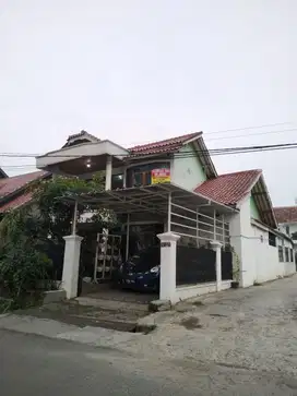 Dijual Rumah + Kontrakan 7 pintu