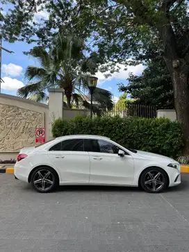 Mercedes-Benz A200 2021 Bensin