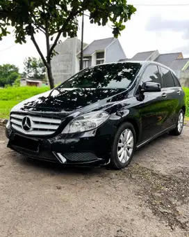 Mercedes Benz B200 Urban Hitam 2013 Tdp Murmer Ori Menarik BU Antik Ok