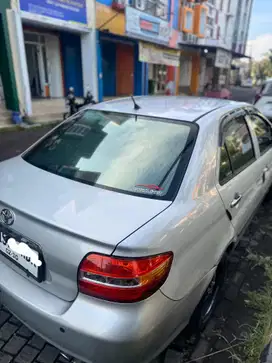Toyota Vios 2004 Tipe G AT Bensin