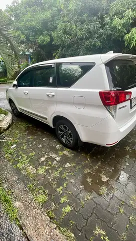 Toyota Kijang Innova 2023 Diesel LIKE NEW!!