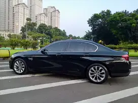 BMW 520i 2.0 AT Hitam 2017 Hitam Mulus Full Original Sun Roof