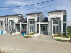 Rumah minimalis modern dekat dengan akses jalan raya di Panorama Bali