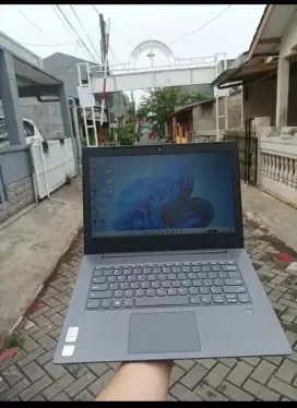 Laptop Lenovo Ideapad V330–14IKB–SSD 256GB–8GB–CORE I5 GEN8–Editing V