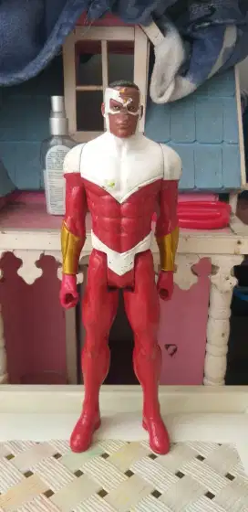 Action Figure Falcon ukuran 1:6 atau 30cm atau 12 inch