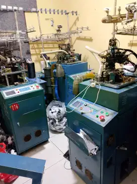 Dibutuhkan operator kaos kaki