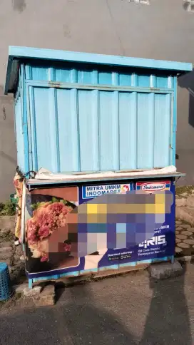 Dijual Container 2x1,5 + Etalase + Sealer Ossel