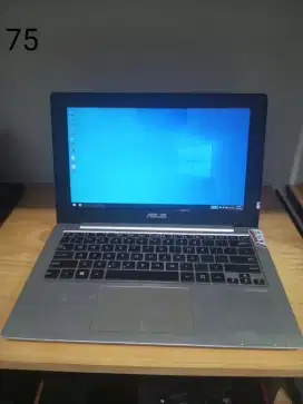 Asus X201E Intel 1007U DDR 4GB GB 320GB LED 12 Baterai 2 Jam