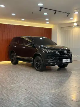 Fortuner 2.8 VRZ GR Sport 2022 odo 17 Ribuan