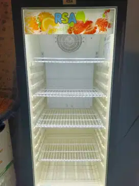 Showcase Display Cooler RSA Agate 4 Rak 240 (222L)