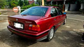 Collector Item: BMW 320i MT 1995 (ORI)