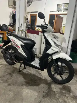 HONDA BEAT KARBU/CBU 2011 (PUTIH)
