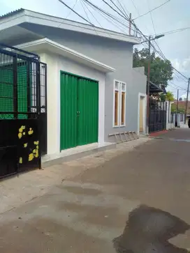 Dijual cepat Kontrakan 5 petak + ruko dan 1 kavling