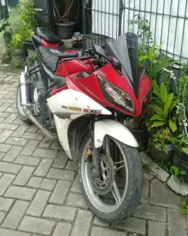 Yamaha R15 V2 Tahun 2014