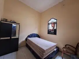 Rumah siap huni lokasi strategis pinggir jalan Serpong buaran