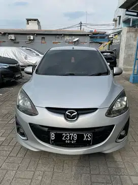 Mazda 2 2010 Bensin