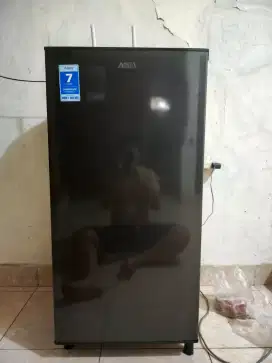 Kulkas Aqua AQR-181 murah normal