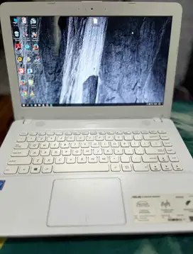 Laptop Asus X441N