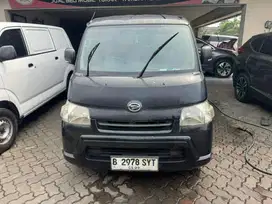Daihatsu Gran max 1.5 AC PS MT 2018 Hitam