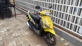 Mio sporty 2004 kuning