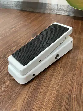 Jim Dunlop Cry Baby Bass 105Q Wah Pedal