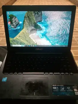 Laptop Asus punya pacar jual aja