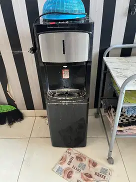 Dispenser modena