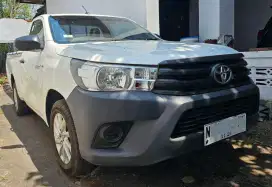 Hilux 2.4 diesel AC KM rendah