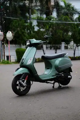 VESPA S IGET 125 2017 DISCONTINUED UNIT