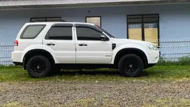 ford escape xlt